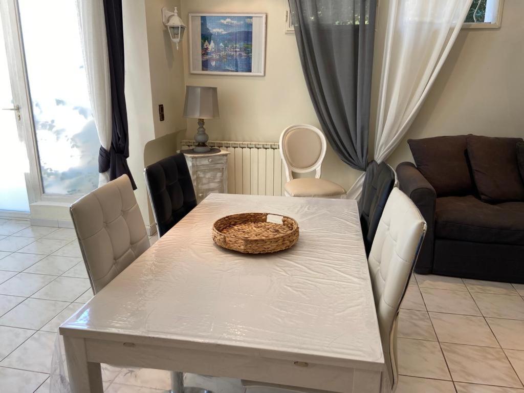 Gite Comme A La Maison Hyères المظهر الخارجي الصورة